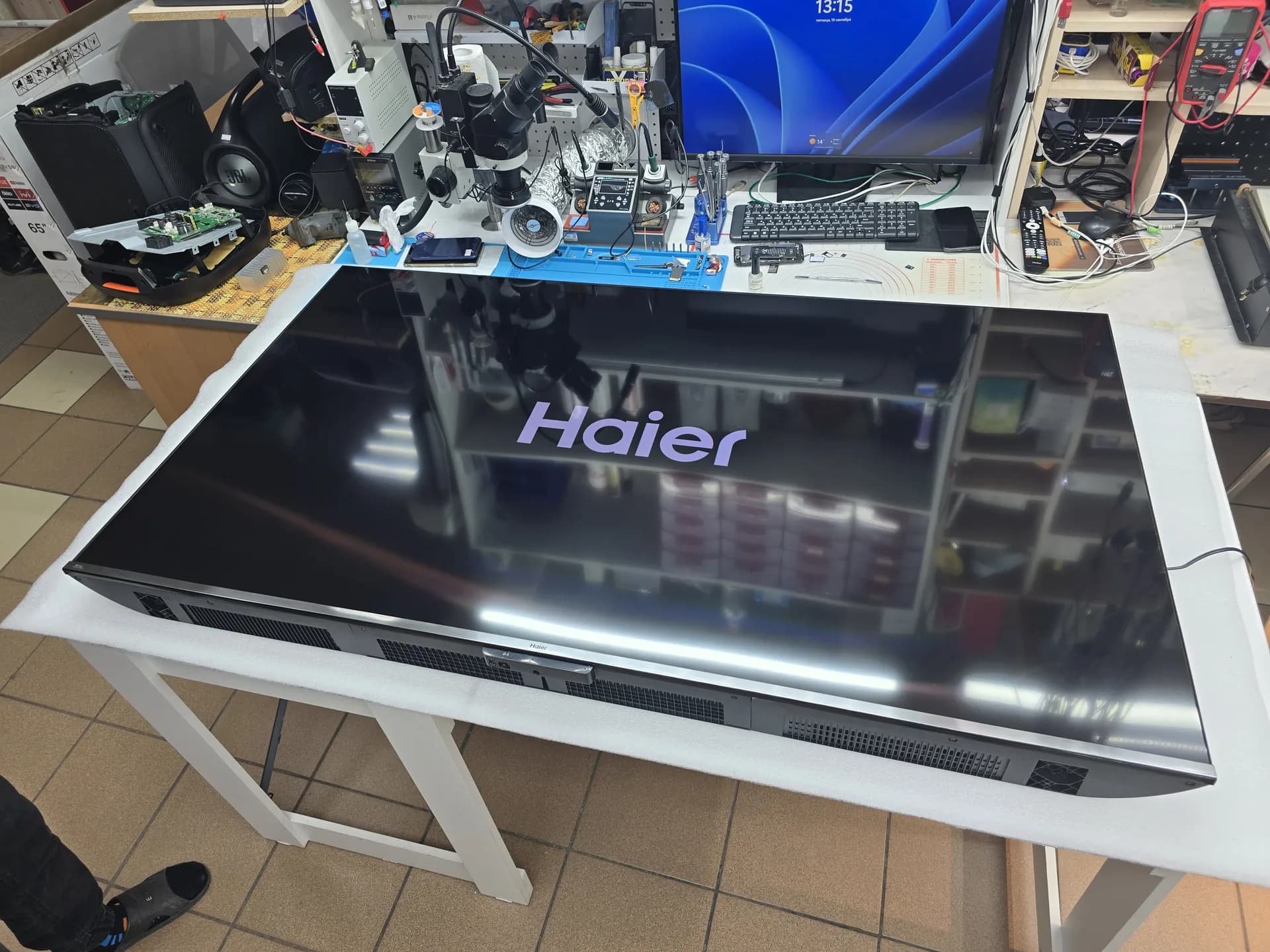 Замена подсветки на телевизоре Haier 65 Smart TV S3