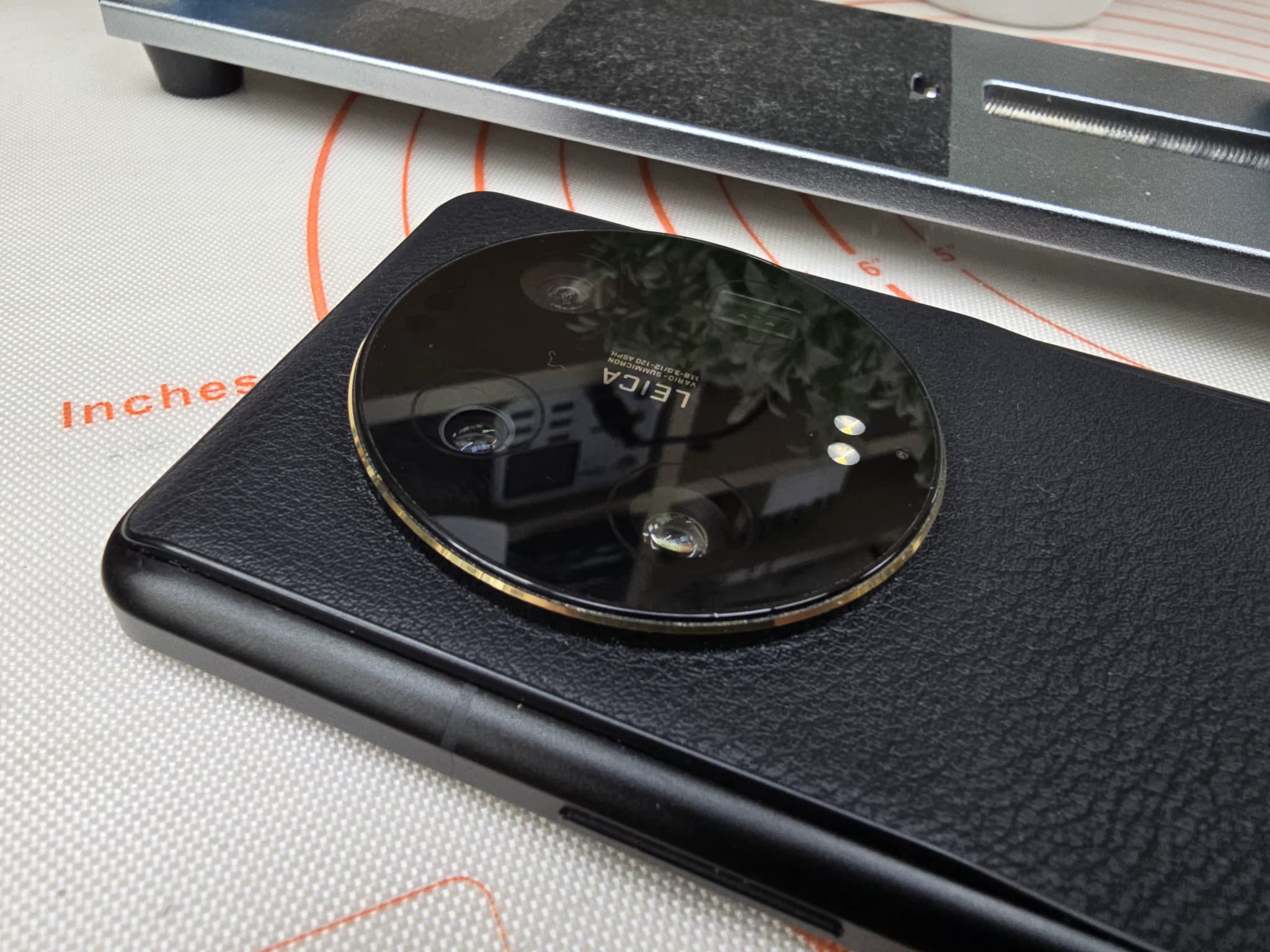 Ремонт Xiaomi 13 Ultra в Ангарске: "кирпич", не включается, не заходит в Fastboot
