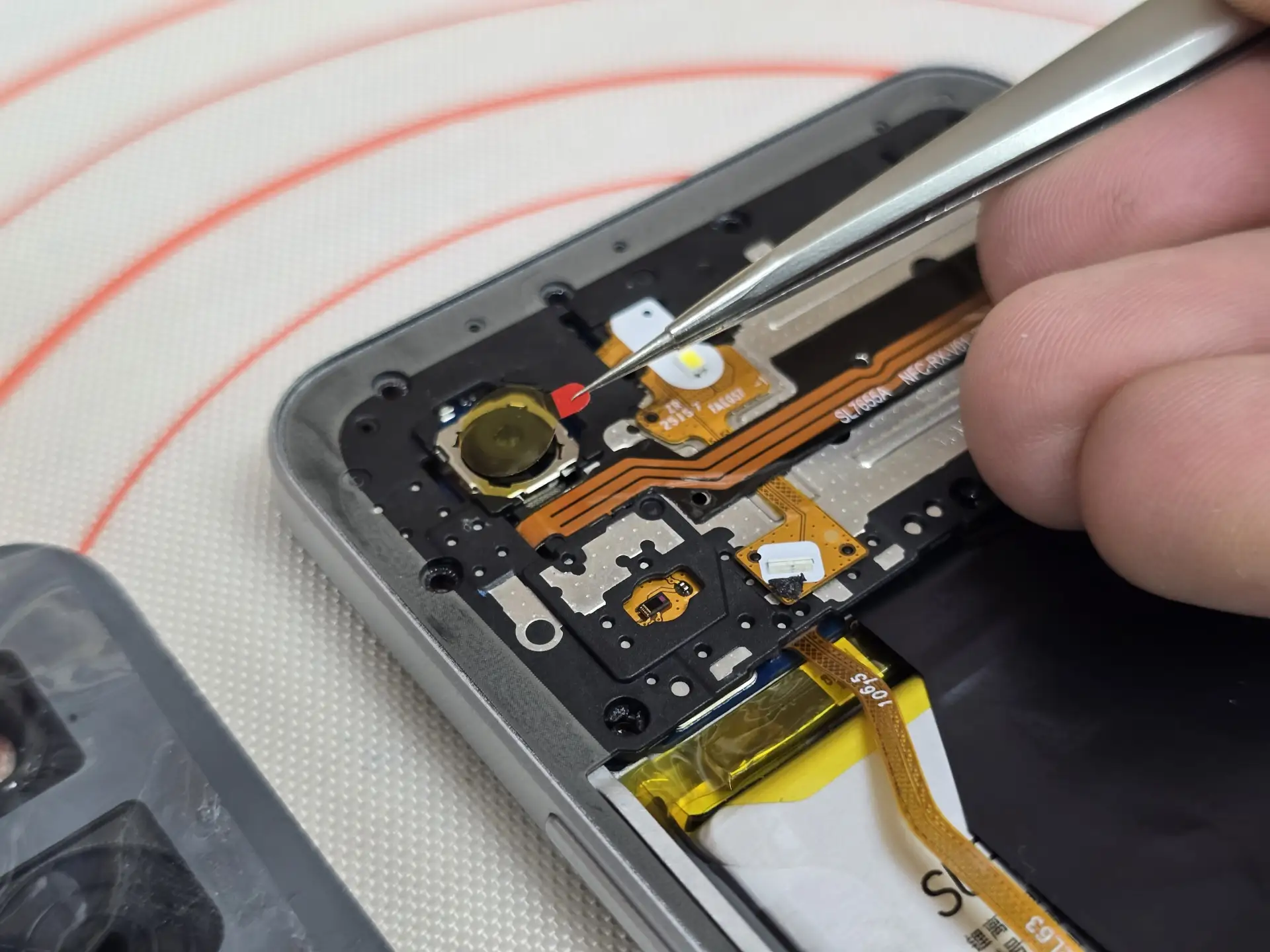 Начало разборки корпуса